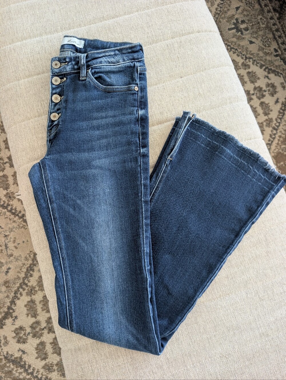 KanCan Mid Rise Buttonfly Split Hem Flare Jean | Size 9/28
